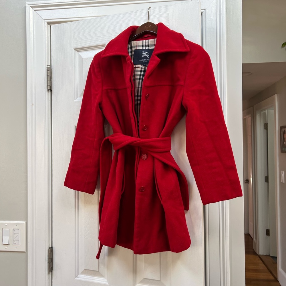 Burberry London Angola Wool
Coat Red 38 Size M